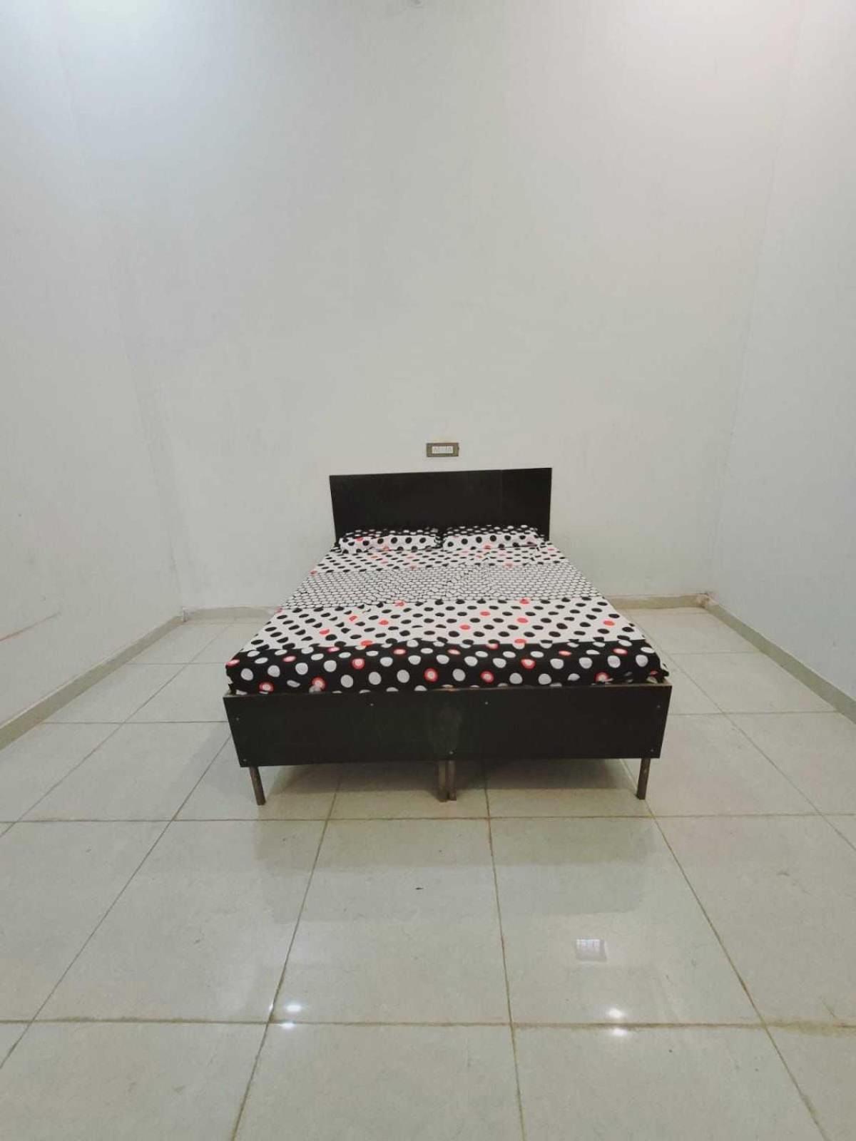 מיראט Oyo Hotel Hastinapur Palace מראה חיצוני תמונה