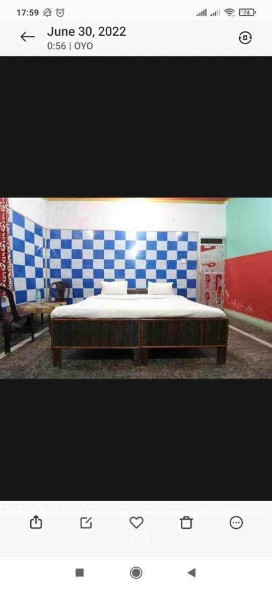 מיראט Oyo Hotel Hastinapur Palace מראה חיצוני תמונה